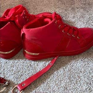 Red also shoes with buckles